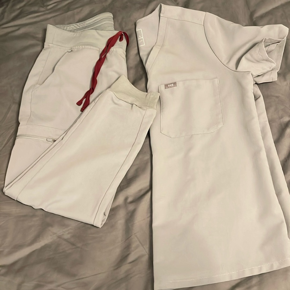 Figs women scrub set